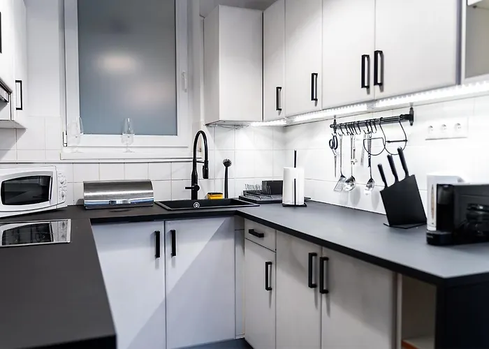 Free Parking - Downtown Location, Balcony & Nespresso