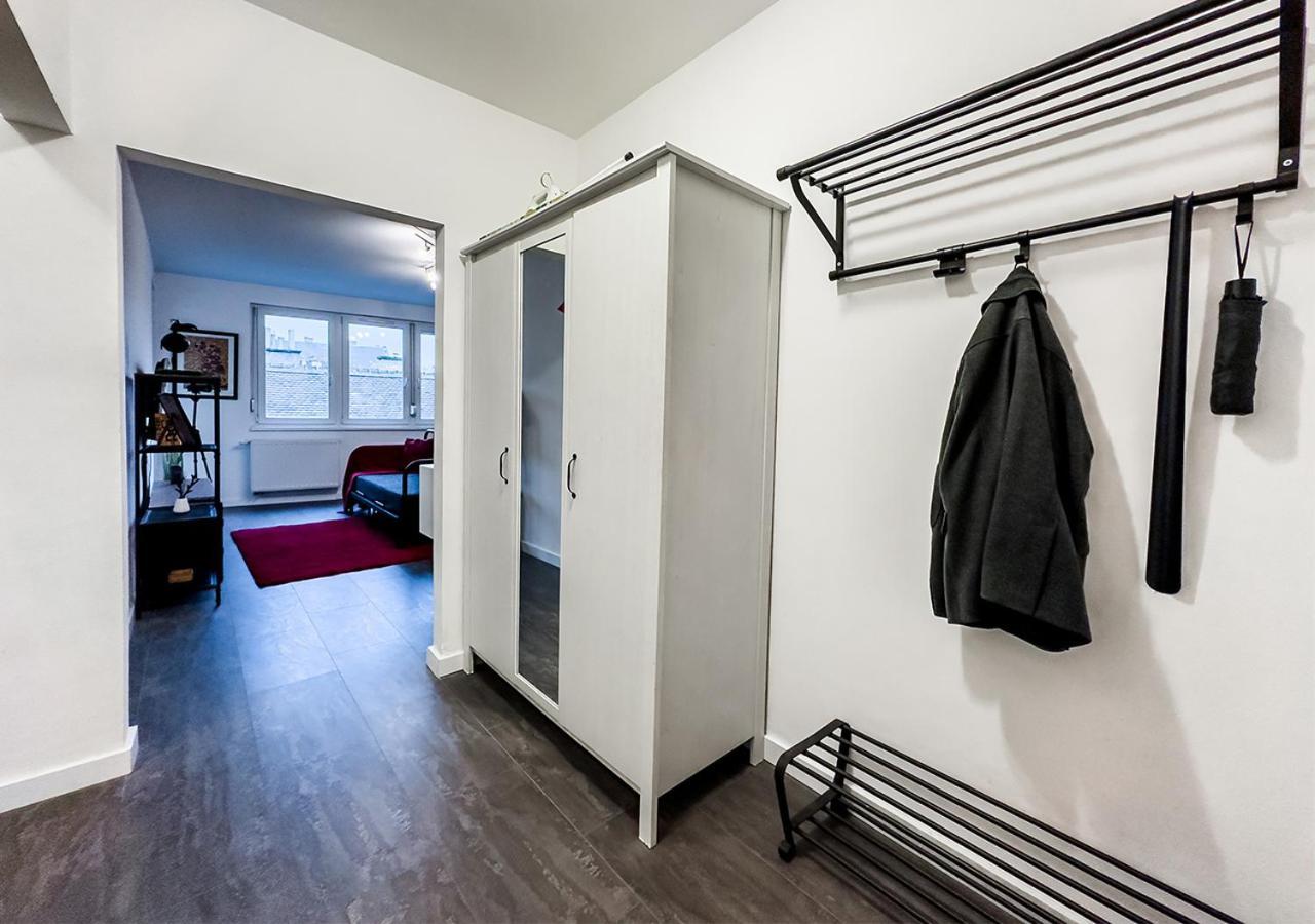 Free Parking - Downtown Location, Balcony & Nespresso Appartement Boedapest